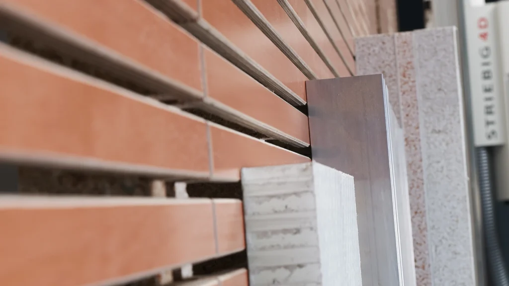 Aluminum composite surface